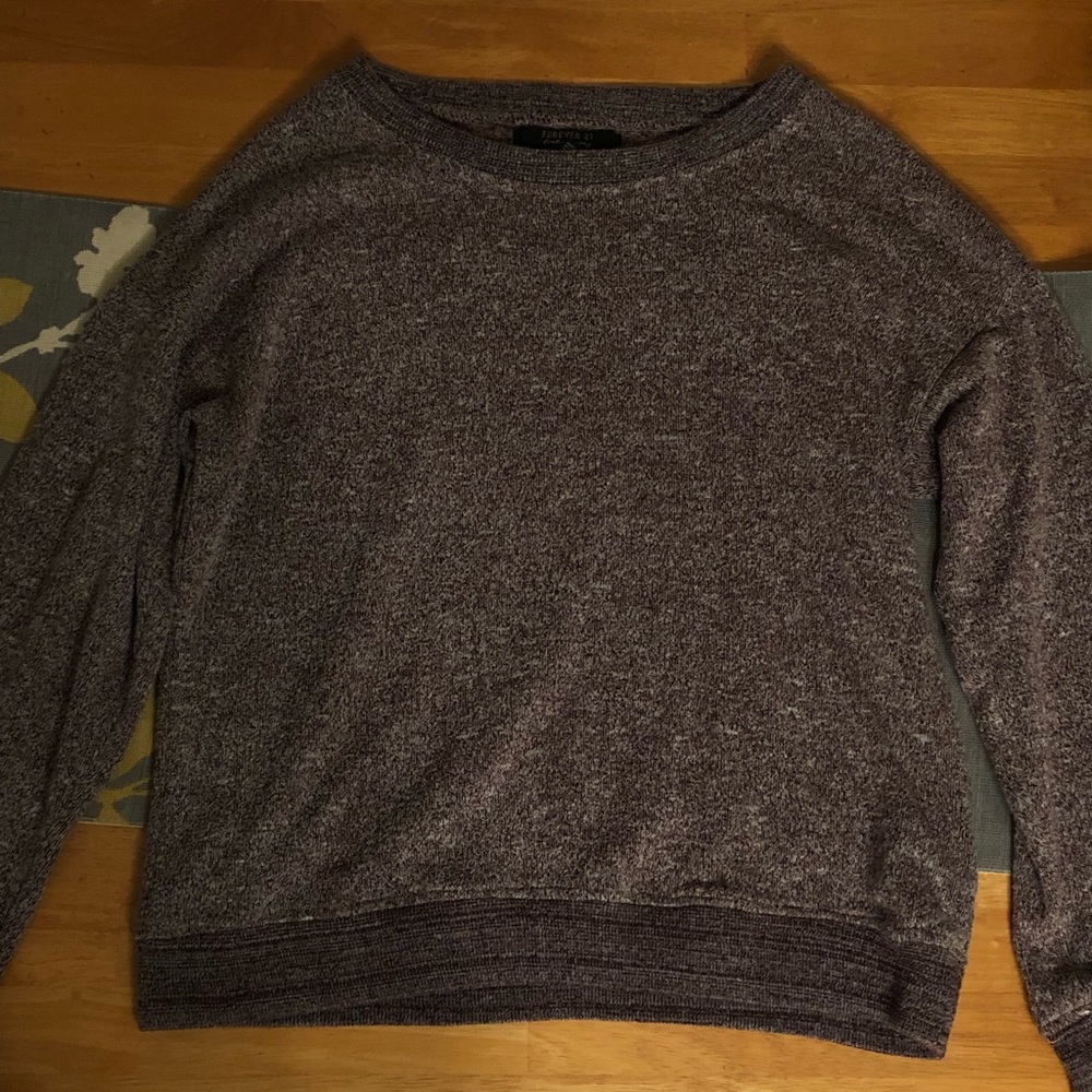 Forever 21 sweatshirt
